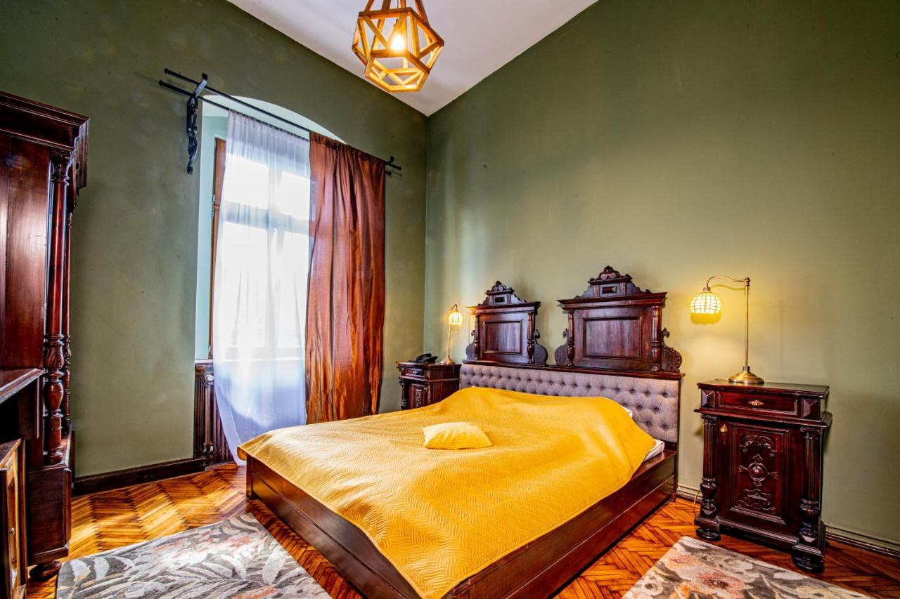 Hotel Poesis Satu Mare Exterior foto
