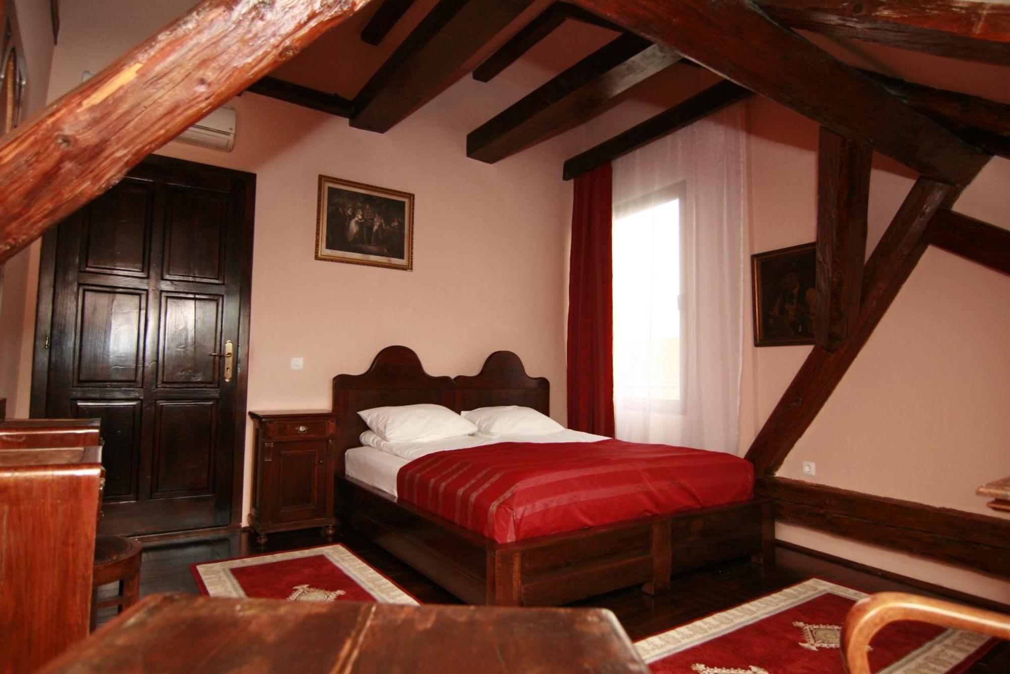 Hotel Poesis Satu Mare Exterior foto